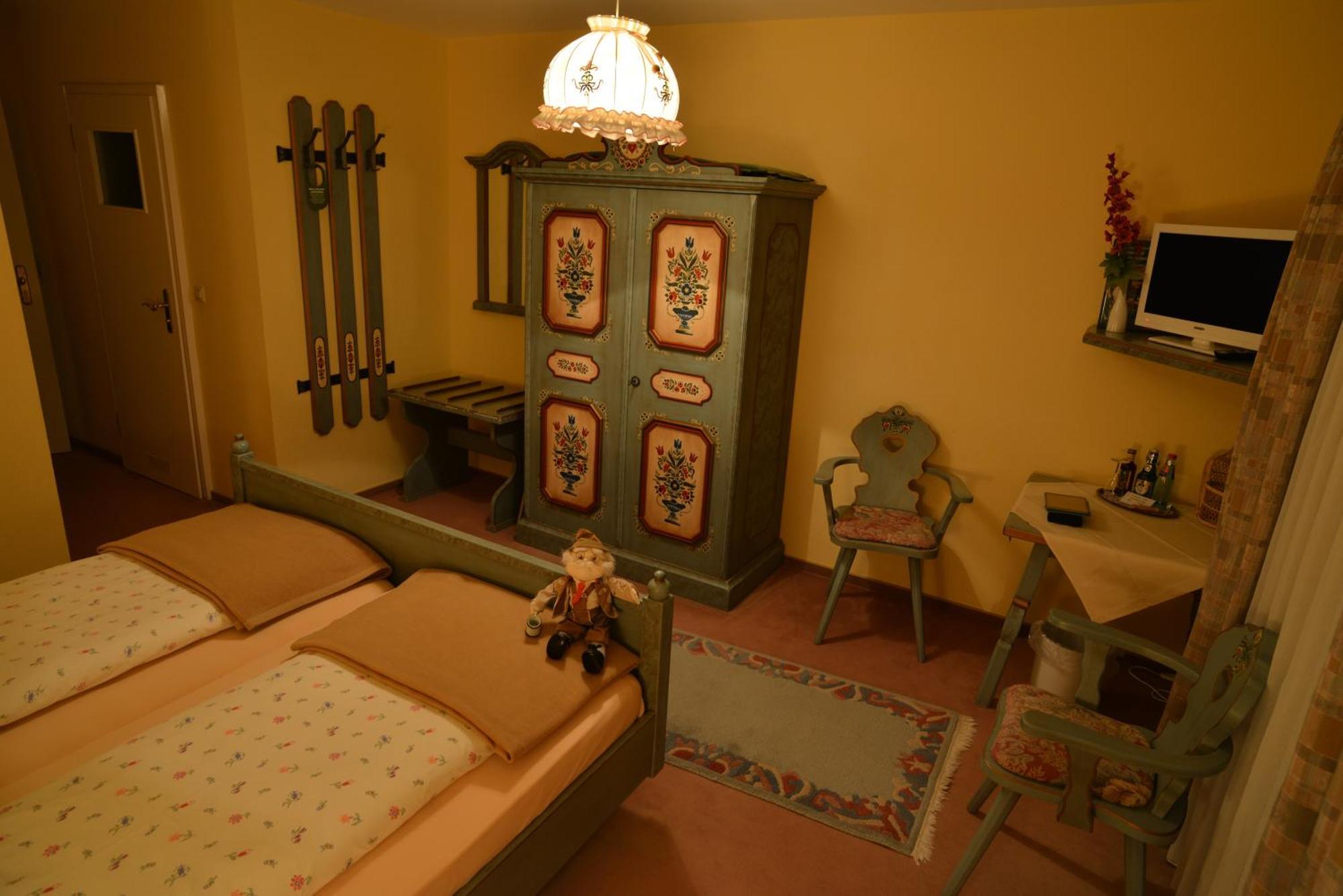 Hotel Adlerschanze Schönwalde Zimmer foto
